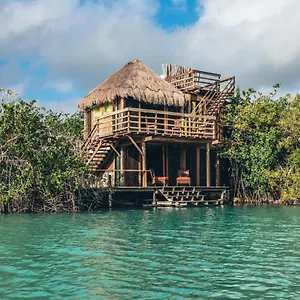 https://hippie-chic-bungalows-by-laeufemia.quintano-roohotels.com